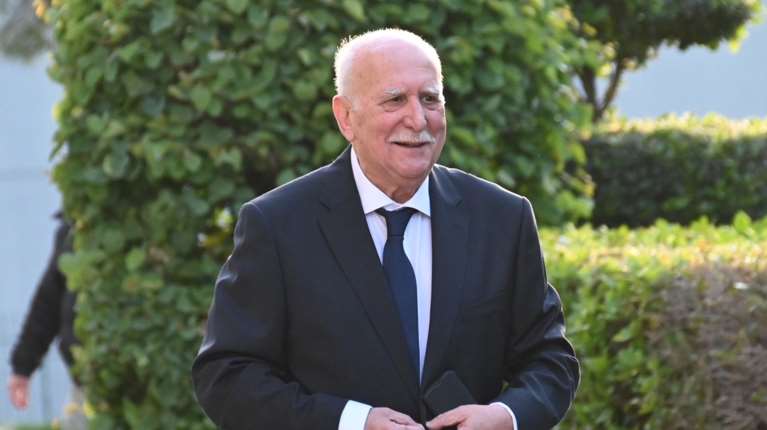 Γιώργος Παπαδάκης: Οι σταθμοί στη δημοσιογραφία και η οικογενειακή ζωή του