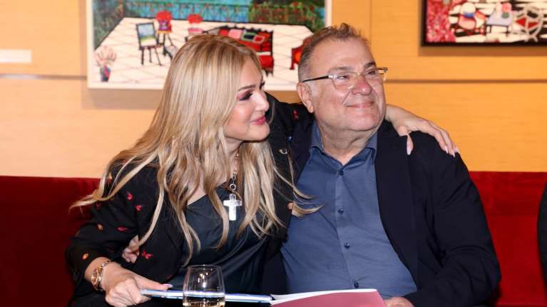 Νατάσα Θεοδωρίδου - Τάκης Μπέτας: Περήφανοι γονείς σε μία ξεχωριστή στιγμή της Χριστιάνας τους