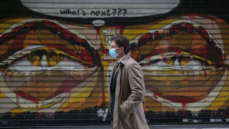 Ερευνα: Τα συμπτώματα του long Covid μπορεί να διαρκούν ακόμα και δύο χρόνια μετά