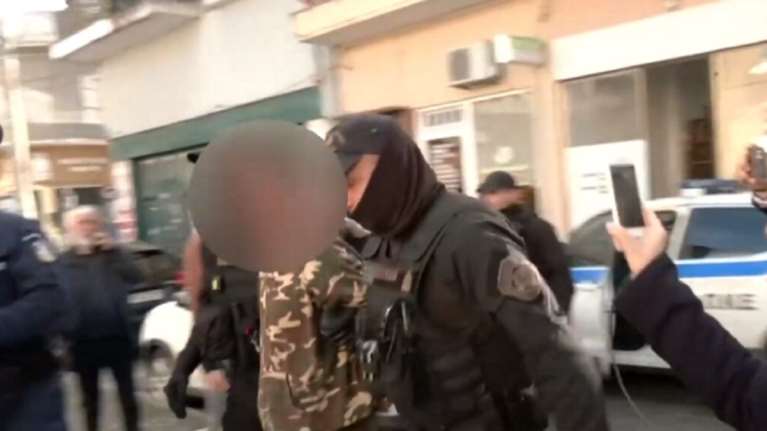 Συγκρατούμενος του κρεοπώλη αποκαλύπτει - &quot;Παραμιλούσε, ελεγε ότι το παιδί είναι νεκρό και δεν θα το βρουν&quot; [βίντεο]