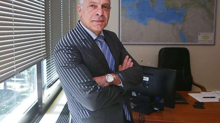 Το πρόβλημα με τον σύμβουλο Εθνικής Ασφαλείας κ. Διακόπουλο- Η ακατάσχετη φλυαρία...