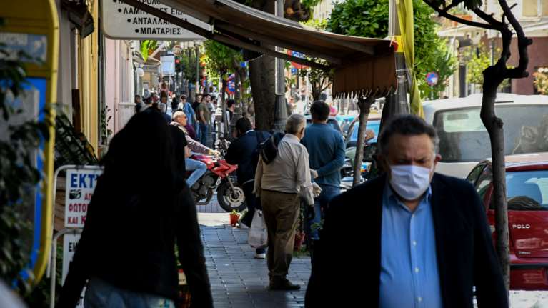 Τρεις αλλαγές στην τροπολογία για τις άδειες νόσησης λόγω κορονοϊού: Τι ισχύει