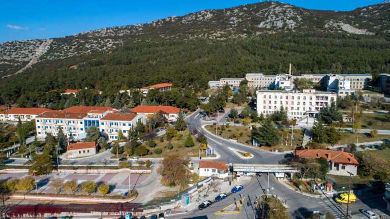 Αυτοκίνητο παρέσυρε πεζή στη Θεσσαλονίκη: Με βαριές κακώσεις στο νοσοκομείο η γυναίκα