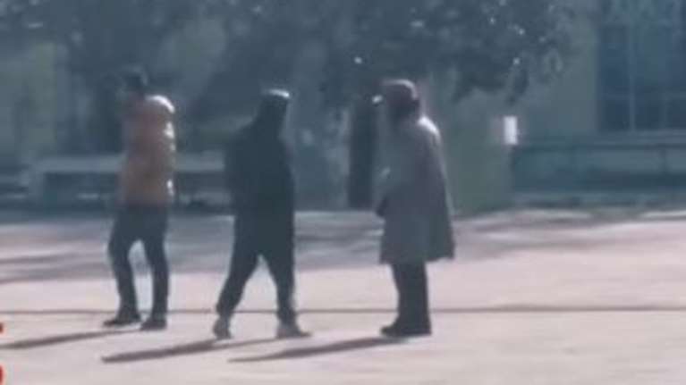 Βίντεο ντοκουμέντο: Διακινούν ναρκωτικά μέρα μεσημέρι και ανενόχλητοι μέσα στο ΑΠΘ