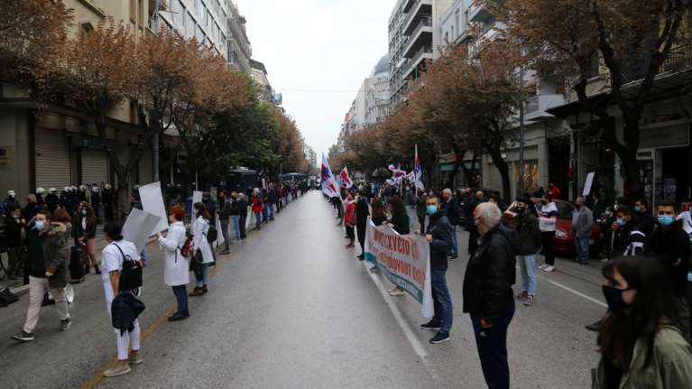 Επέτειος Πολυτεχνείου: Το &quot;τερμάτισε&quot; το ΚΚΕ- Και 3η διαδήλωση μελών του ΠΑΜΕ στη Θεσσαλονίκη