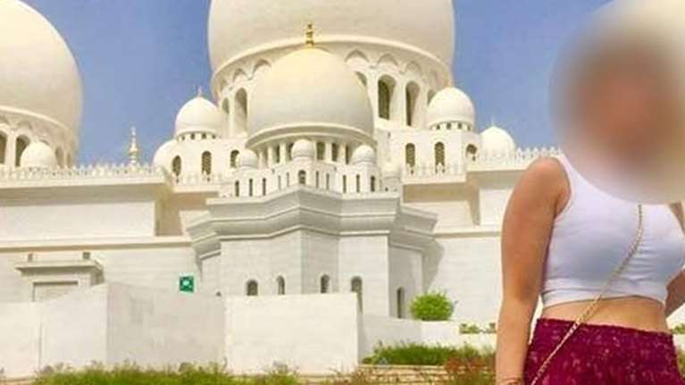 Επίθεση με βιτριόλι: Η δράστρια φορούσε &quot;επιχειρησιακά&quot; ρούχα - Πρόβαρε τον τρόπο επίθεσης και διαφυγής της