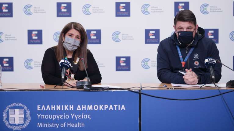 Στο τραπέζι υποχρεωτικά self test για εργαζόμενους λιανεμπορίου, τουρισμού, εστίασης  - Διευκρινίσεις από Κοντοζαμάνη