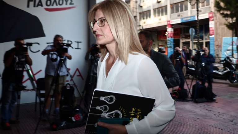 Κόντρα Αυγέρη με Μαρινάκη για Σημίτη: Η ΝΔ να διαβάσει την ιστορία των χρεών κομμάτων που χρεοκόπησαν τη χώρα