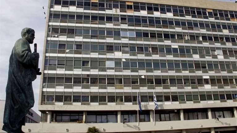 Ντου φοιτητών στην συνεδρίαση της Συγκλήτου του ΑΠΘ - Αντιδρούν στις εξ αποστάσεως εξετάσεις