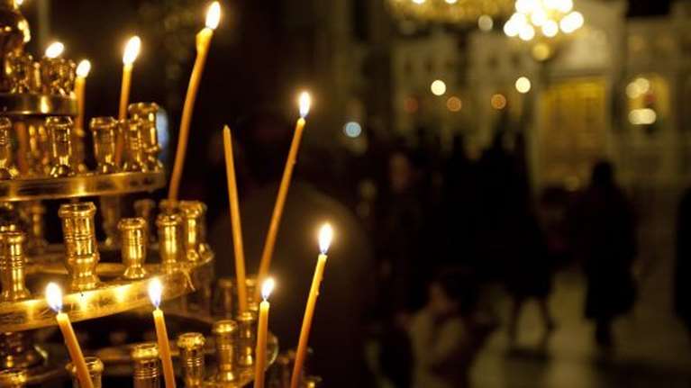 Eκκλησίες: Παρατείνονται τα περιοριστικά μέτρα στους χώρους λατρείας έως τις 3 Μαΐου