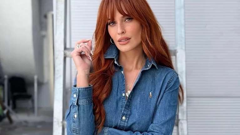 Σίσσυ Χρηστίδου: Άνοιξε το πανέμορφα στολισμένο σαλόνι του σπιτιού της στα Βριλήσσια