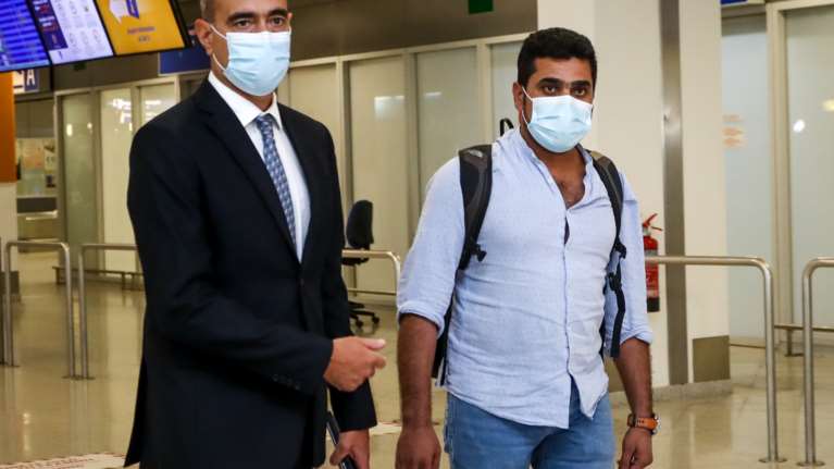 Agajan Fahrad: Επέστρεψε στην Ελλάδα από τον Αφγανιστάν ο Έλληνας διερμηνέας - &quot;Ευχαριστώ την ελληνική κυβέρνηση&quot; [Εικόνες]