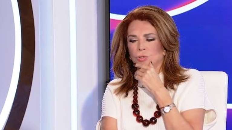 Μιμή και Μαριτίνα Ντενίση: Αγκαλιασμένες στο σπίτι τους στον Θεολόγο