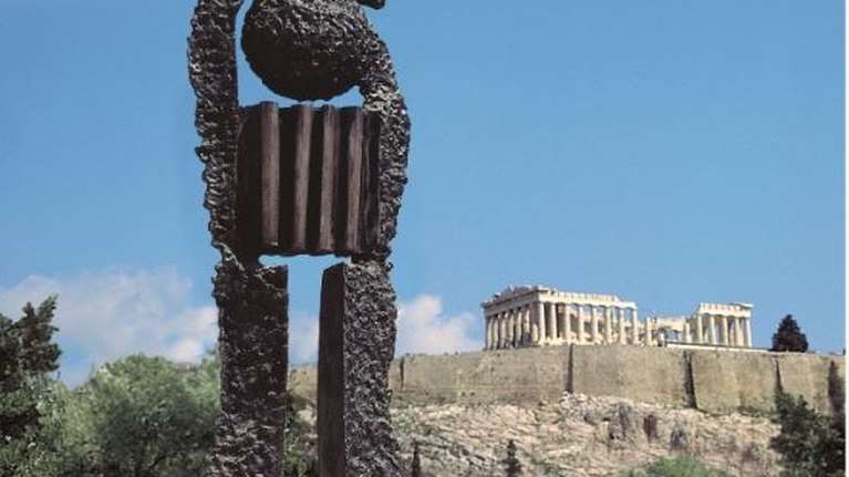 Η έκθεση Θόδωρος, γλύπτης, Αντί Αναδρομικής έρχεται στο ΕΜΣΤ