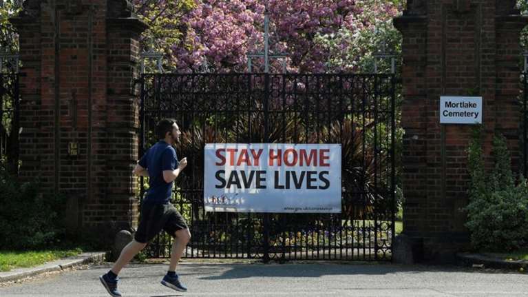 Νέα κόλπα από τους διακινητές εν μέσω καραντίνας στη Βρετανία: Κάνουν... τζόκινγκ