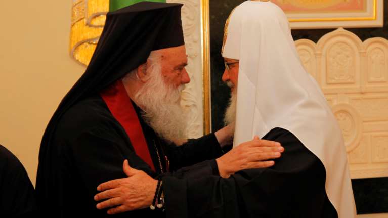 Επιστολή Ιερώνυμου στον Πατριάρχη Μόσχας: Αν­τι­σταθείτε στα πο­λε­μικὰ σχέ­δια των κο­σμι­κών ἡ­γε­τών