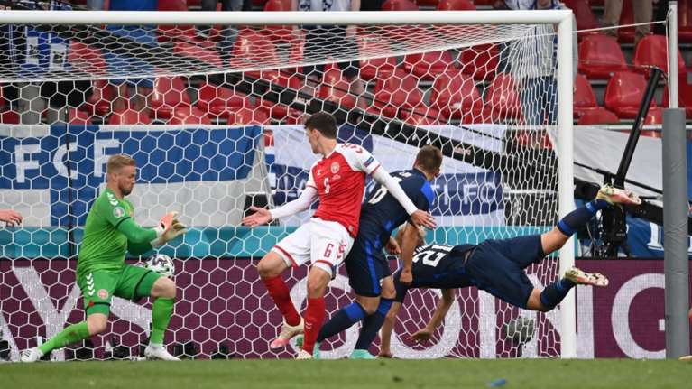Euro 2020: Μετά το &quot;πάγωμα&quot; λόγω Έρικσεν, η Φιλανδία κέρδισε [Βίντεο]