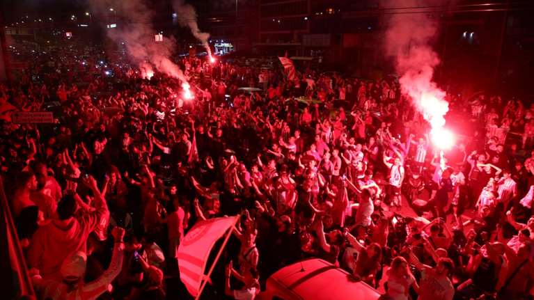 Super League: Απαγόρευση οργανωμένης μετακίνησης των οπαδών του Ολυμπιακού και της ΑΕΚ