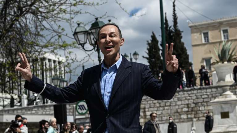 Βασίλειος Κωστέτσος: Στο νοσοκομείο για επέμβαση στο μάτι του - Τι συνέβη