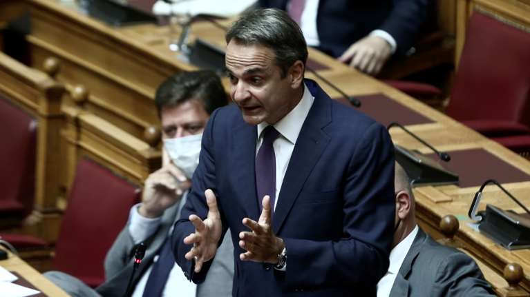 Δευτερολογίες Μητσοτάκη - Τσίπρα: Αγρια κόντρα για την κύρωση των συμφωνιών ΑΟΖ