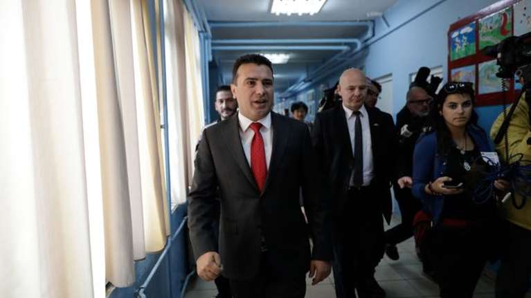 Βόρεια Μακεδονία: Πρόταση μομφής κατά της κυβέρνησης Ζάεφ από την αντιπολίτευση
