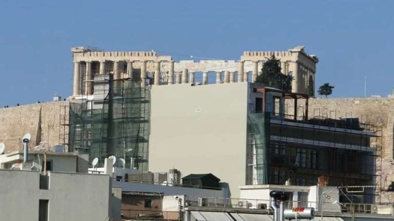Ο Ευμορφίδης της Coco-mat απαντά για το ξενοδοχείο που κρύβει την Ακρόπολη- Καταγγέλλει &quot;κρατική αυθαιρεσία&quot;