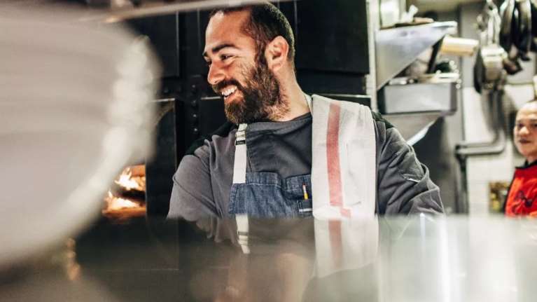 Ποιο Ελληνικό; Η Γλυφάδα! Με ποιο τρόπο γίνεται η πιο καυτή εστιατορική πιάτσα της πόλης