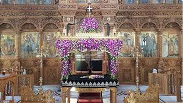 Ιερείς σε ρόλο αστυνομικού στη Λαμία σε &quot;ντου&quot; πιστών σε εκκλησία