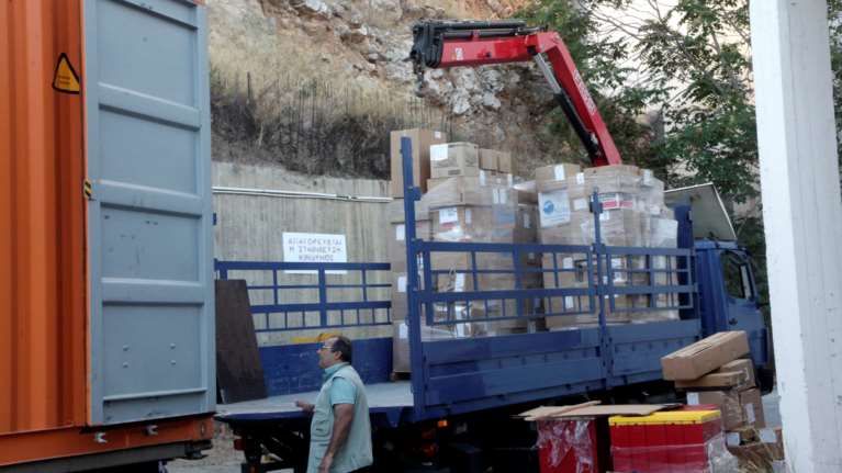 Εκκλησία της Ελλάδος: Υγειονομικό υλικό 300.000 ευρώ στο υπουργείο Υγείας