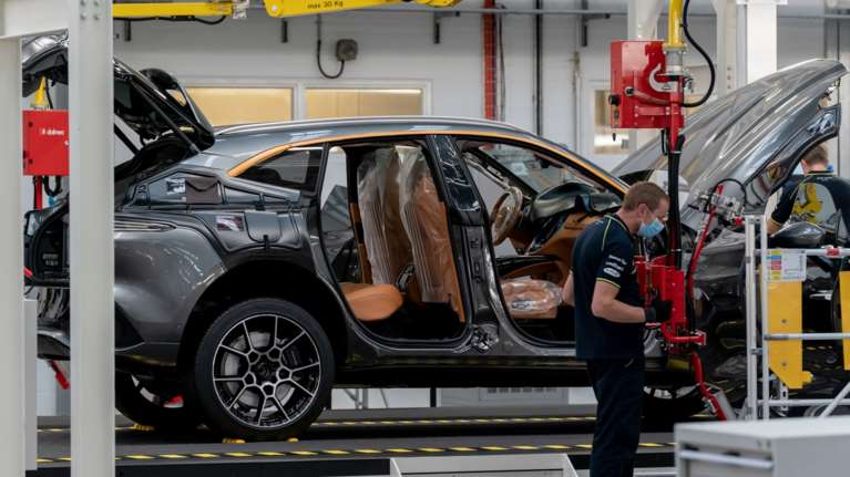 Πράσινο φως για την παραγωγή της νέας Aston Martin DBX