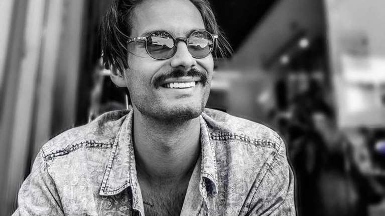 Γιώργος Καράβας: Ο νέος coach του GNTM έχει απίστευτους κοιλιακούς