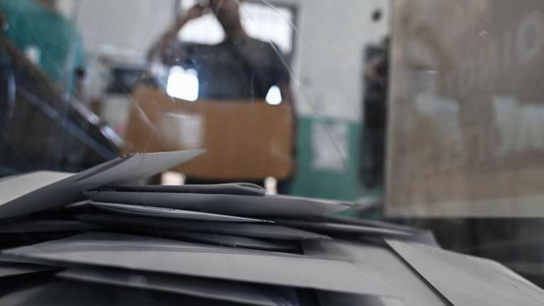 Ένταση σε εκλογικό τμήμα στα Τρίκαλα