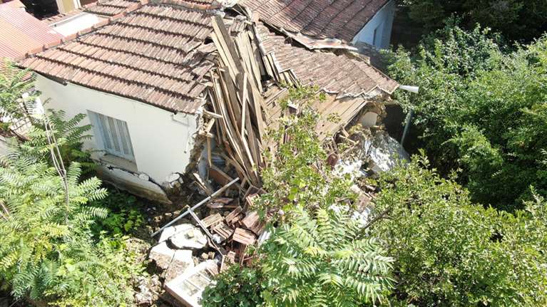 Ευθύμης Λέκκας - Η συγκλονιστική ανάρτηση για το πατρικό του στην Καρδίτσα: &quot;Το σπίτι των πρώτων αναμνήσεων μου δεν υπάρχει πιά&quot;