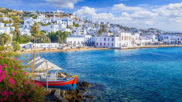 Μύκονος: Νεκρός 69χρονος στην παραλία Μερχιά – Τον εντόπισε ο γιος του