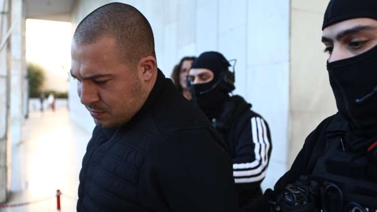 Φοινικούντα: Στο "μικροσκόπιο" ο ρόλος της συντρόφου του ανιψιού στο διπλό φονικό - Οι καταθέσεις και τα κενά