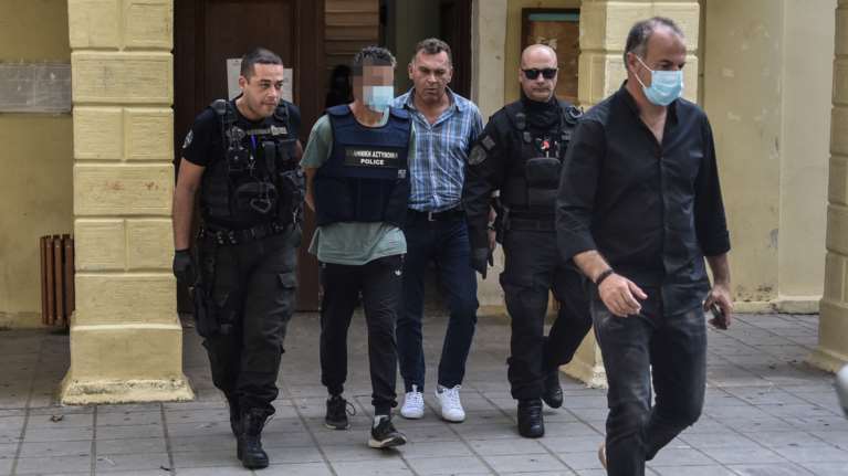 Σοκ στην Πρέβεζα: &quot;Θερμόαιμος&quot; τραυμάτισε με καραμπίνα τον αδελφό του και σκότωσε γείτονα που προσπάθησε να τον σταματήσει