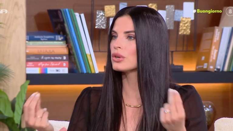 Χριστίνα Μπόμπα: "Ήταν λαχείο η γνωριμία μας με τον Σάκη Τανιμανίδη... Τώρα ανθίζω"