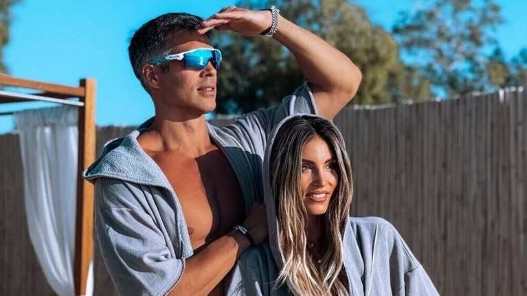 Αθηνά Οικονομάκου και Μπρούνο Τσερέλα στις Μαλδίβες: &quot;Ήδη μοιάζει με κάτι βαθύτερο από ένα απλό ταξίδι&quot;