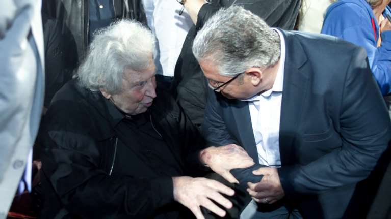 Άρθρο Κουτσούμπα για Μίκη Θεοδωράκη: Μας άφησε σβήνοντας τις λεπτομέρειες και κρατώντας τα &quot;Μεγάλα Μεγέθη&quot;, τη σημαία του ΚΚΕ