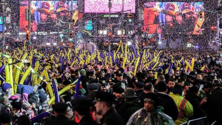 Νέα Υόρκη: Πρωτοχρονιά στην Times Square μόνο για εμβολιασμένους - Με πιστοποιητικό και ταυτότητα ανά χείρας