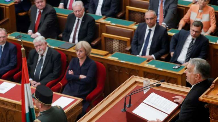 Ώρα μηδέν για την Ουγγαρία: Η Κομισιόν πρότεινε &quot;πάγωμα&quot; εκταμίευσης 7,5 δισ. ευρώ