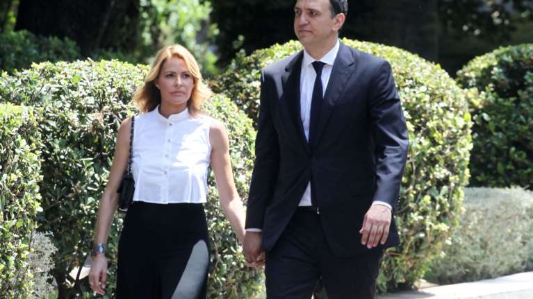 Στην Κάρπαθο η Τζένη Μπαλατσινού και ο Βασίλης Κικίλιας