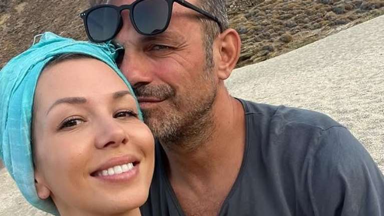 Αλεξάνδρα Νικολαΐδου: Η σύντροφος του Ντέμη δείχνει το νέο χρώμα στα μαλλιά της και ενθουσιάζει τους followers της