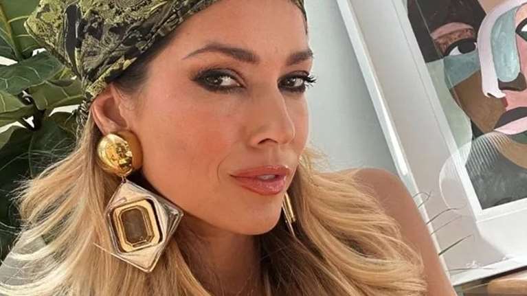 Βάσια Κωσταρά: Η οικογενειακή γιορτή στο σπίτι της (super stylish) γιαγιάς της στο Ηνωμένο Βασίλειο