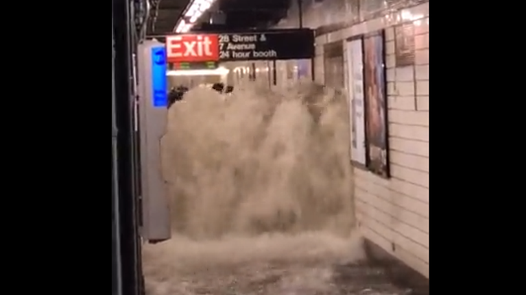 Ο τυφώνας Άιντα σφυροκοπά τη Νέα Υόρκη: Ορμητικά νερά σε Μετρό και σπίτια - 9 νεκροί [εικόνες - βίντεο σοκ]