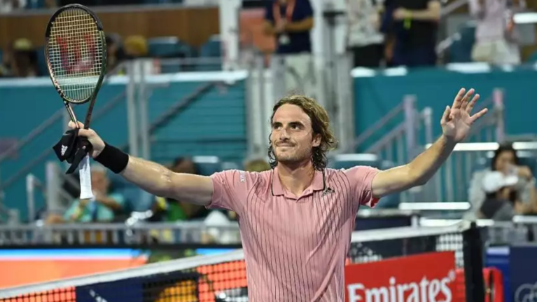 Miami Open: Άνετη πρόκριση στους &quot;16&quot; για τον Τσιτσιπά