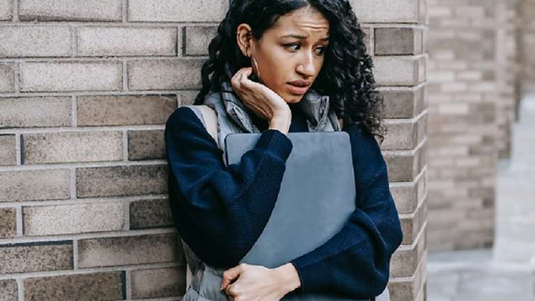 Εργασιακός εκφοβισμός στην Ελλάδα: Σχεδόν 4 στους 10 έχουν υπάρξει στόχοι - Τι δείχνει η πρώτη έρευνα