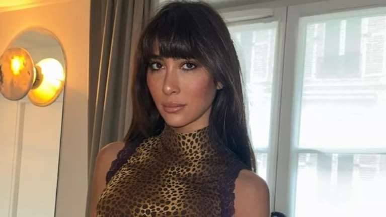 Η Χριστιάνα Μπέτα στο κομμωτήριο - Η γαλλική αλλαγή στα μαλλιά της λίγο πριν τις διακοπές της