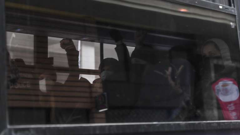 &quot;Ντου&quot; στο υπουργείο Υγείας για τον Κουφοντίνα: Ο &quot;ημιπιτσιρικάς&quot; γιός του Νίκου Βούτση ανάμεσα στους προσαχθέντες