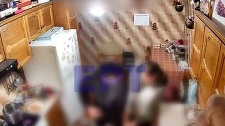 Παπάγου - Καρέ καρέ ληστεία σε σπίτι ηλικιωμένης: &quot;Βάλε τα κοσμήματα σε χαρτοπετσέτα για να μη λιώσουν&quot;